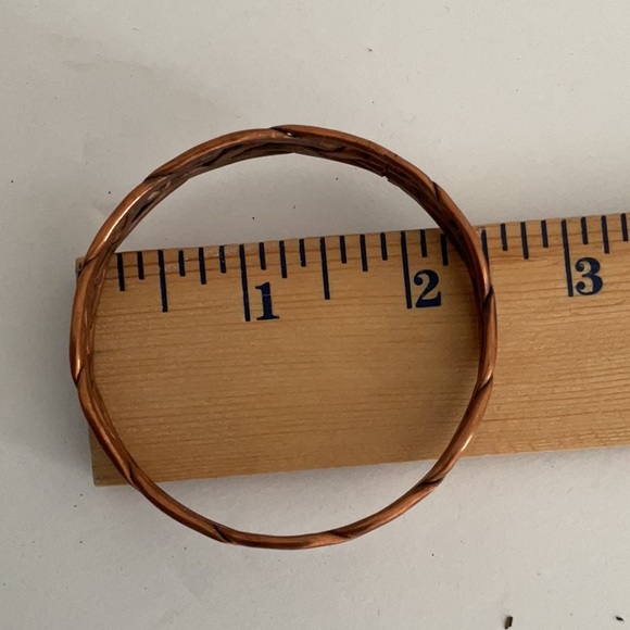 Elegant Copper Bangle Bracelet - Picture 6 of 6